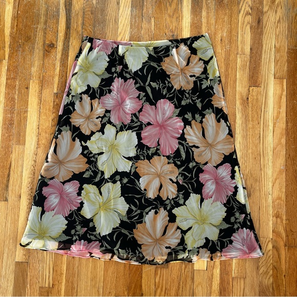 Cleo Floral A-Line Skirt - Black, Pink, Yellow - Picture 2 of 5